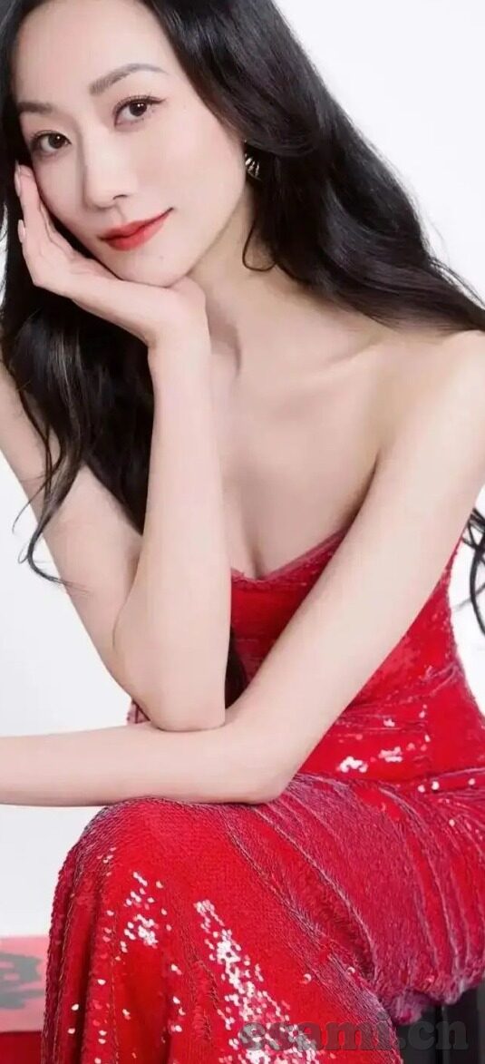 黑暗之中:人妻彩乃的不贞妄想-黑暗中的欲望之舞，人妻彩乃的内心独白